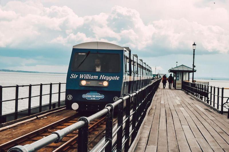Seafront Suites - Close To Beach, Train Station & Southend Airport Southend-on-Sea Dış mekan fotoğraf